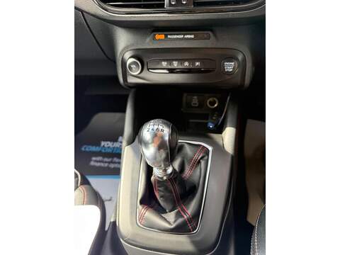 Ford Focus 1.0T EcoBoost ST-Line X Euro 6 (s/s) 5dr - U80635