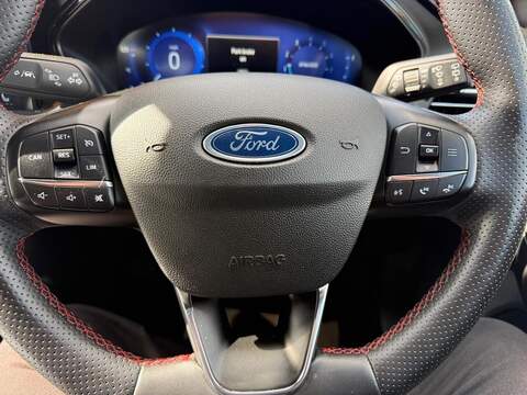 Ford Focus 1.0T EcoBoost ST-Line X Euro 6 (s/s) 5dr - U80635