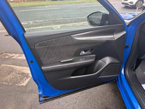 Vauxhall Mokka Electric 50kWh Ultimate Auto 5dr - U80637