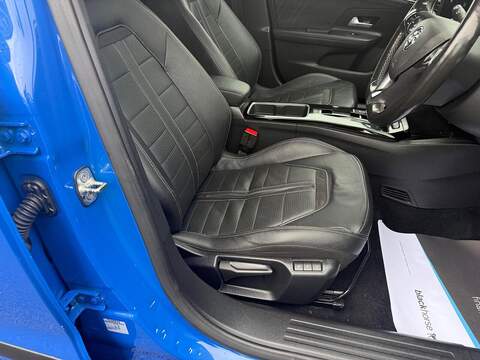 Vauxhall Mokka Electric 50kWh Ultimate Auto 5dr - U80637
