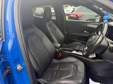 Vauxhall Mokka Electric 50kWh Ultimate Auto 5dr - U80637