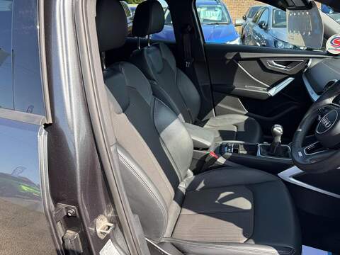 Audi Q2 1.5 TFSI CoD 35 S line Euro 6 (s/s) 5dr - U80639