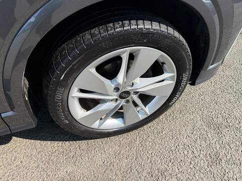 Audi Q2 1.5 TFSI CoD 35 S line Euro 6 (s/s) 5dr - U80639