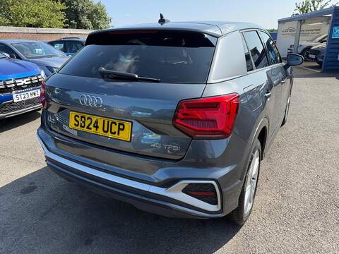 Audi Q2 1.5 TFSI CoD 35 S line Euro 6 (s/s) 5dr - U80639