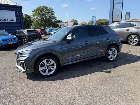 Audi Q2 1.5 TFSI CoD 35 S line Euro 6 (s/s) 5dr - U80639