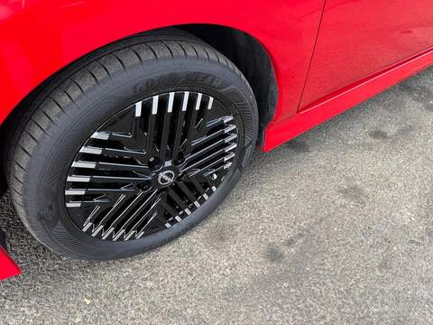 Nissan Leaf 39kWh N-Connecta Auto 5dr - U80667