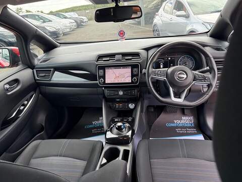 Nissan Leaf 39kWh N-Connecta Auto 5dr - U80667