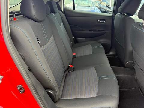 Nissan Leaf 39kWh N-Connecta Auto 5dr - U80667