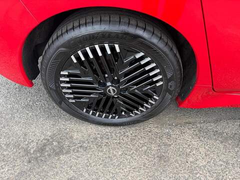 Nissan Leaf 39kWh N-Connecta Auto 5dr - U80667