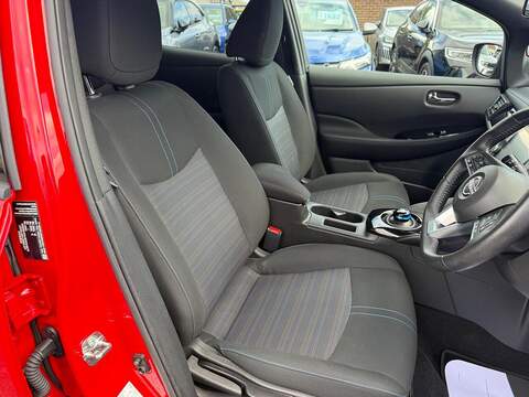 Nissan Leaf 39kWh N-Connecta Auto 5dr - U80667