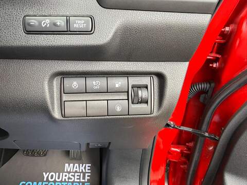 Nissan Leaf 39kWh N-Connecta Auto 5dr - U80667