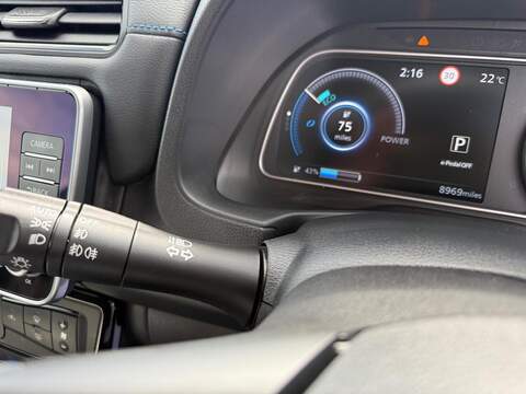 Nissan Leaf 39kWh N-Connecta Auto 5dr - U80667