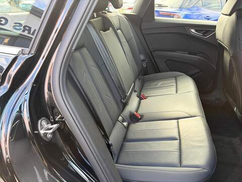 Audi Q4 e-tron 45 Sport Auto quattro 5dr 82kWh - U80668