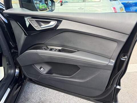 Audi Q4 e-tron 45 Sport Auto quattro 5dr 82kWh - U80668