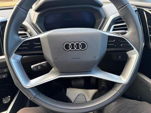 Audi Q4 e-tron 45 Sport Auto quattro 5dr 82kWh - U80668