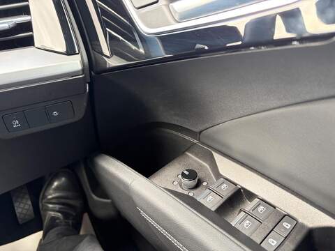 Audi Q4 e-tron 45 Sport Auto quattro 5dr 82kWh - U80668