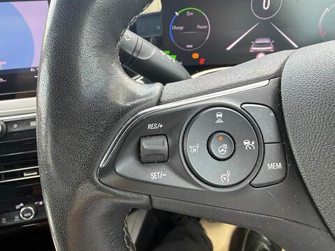 Vauxhall Mokka Electric 50kWh Ultimate Auto 5dr - U80670
