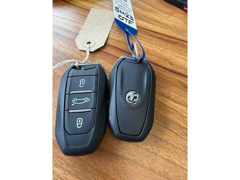 Vauxhall Mokka Electric 50kWh Ultimate Auto 5dr - U80670