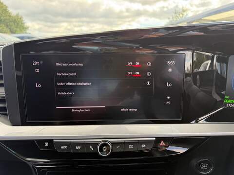 Vauxhall Mokka Electric 50kWh Ultimate Auto 5dr - U80670