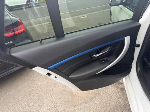 BMW 3 Series 2.0 318d M Sport Touring 5dr Diesel Auto Euro 6 (s/s) (150 ps) - U80677