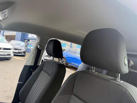 Volkswagen T-Cross 1.0 TSI SE SUV 5dr Petrol Manual Euro 6 (s/s) (95 ps) - U80678