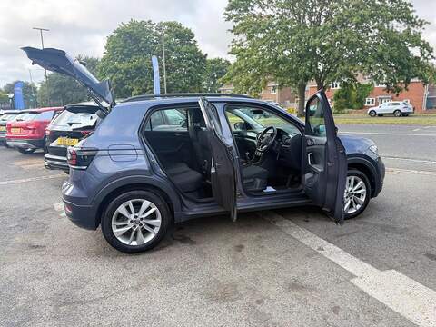 Volkswagen T-Cross 1.0 TSI SE SUV 5dr Petrol Manual Euro 6 (s/s) (95 ps) - U80678