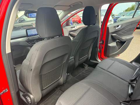 Ford Focus 1.0T EcoBoost MHEV Titanium Edition Estate 5dr Petrol Manual Euro 6 (s/s) (155 ps) - U80682