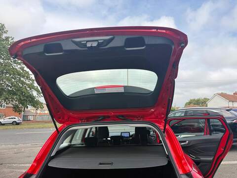 Ford Focus 1.0T EcoBoost MHEV Titanium Edition Estate 5dr Petrol Manual Euro 6 (s/s) (155 ps) - U80682