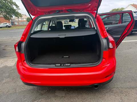 Ford Focus 1.0T EcoBoost MHEV Titanium Edition Estate 5dr Petrol Manual Euro 6 (s/s) (155 ps) - U80682