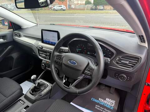 Ford Focus 1.0T EcoBoost MHEV Titanium Edition Estate 5dr Petrol Manual Euro 6 (s/s) (155 ps) - U80682