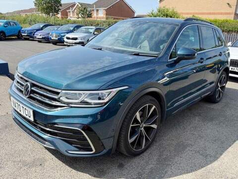 Volkswagen Tiguan XC40 Inscription Pro SUV 1 Automatic Petrol Hybrid