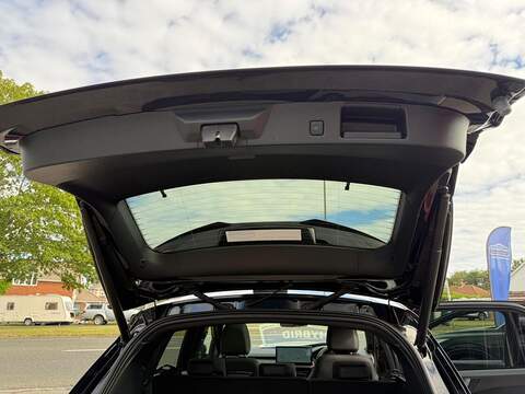 Ford Kuga 2.5h Duratec ST-Line X CVT Euro 6 (s/s) 5dr - U80695