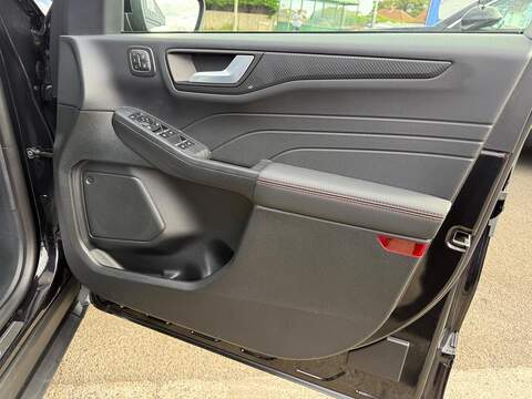 Ford Kuga 2.5h Duratec ST-Line X CVT Euro 6 (s/s) 5dr - U80695