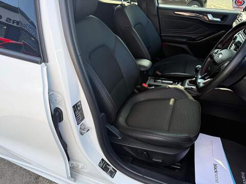 Ford Focus 1.5 EcoBlue ST-Line X Euro 6 (s/s) 5dr - U80697