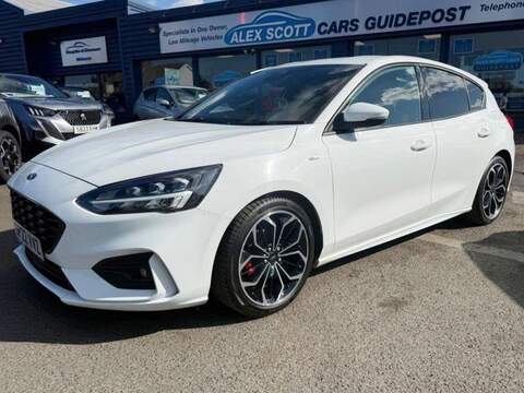 Ford Focus up! Move up! Hatchback 0 Manual Petrol