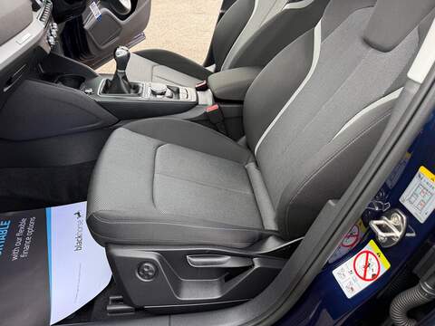 Audi Q2 1.5 TFSI CoD 35 Sport Euro 6 (s/s) 5dr - U80702