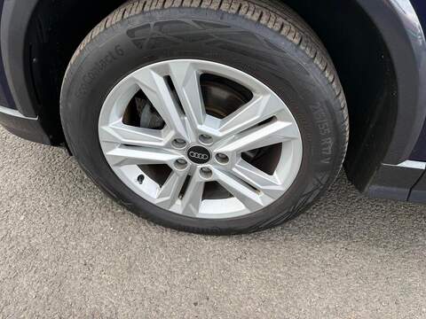 Audi Q2 1.5 TFSI CoD 35 Sport Euro 6 (s/s) 5dr - U80702