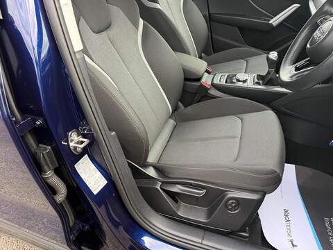 Audi Q2 1.5 TFSI CoD 35 Sport Euro 6 (s/s) 5dr - U80702