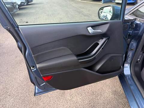 Ford Fiesta 1.0T EcoBoost GPF Zetec Hatchback 5dr Petrol Auto Euro 6 (s/s) (100 ps) - U80705