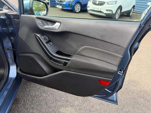 Ford Fiesta 1.0T EcoBoost GPF Zetec Hatchback 5dr Petrol Auto Euro 6 (s/s) (100 ps) - U80705
