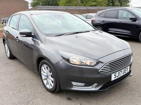 Ford Focus Pulsar N-Connecta Hatchback 1 Manual Petrol