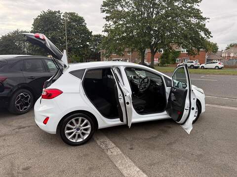 Ford Fiesta 1.0T EcoBoost Titanium Hatchback 5dr Petrol Manual Euro 6 (s/s) (100 ps) - U80721