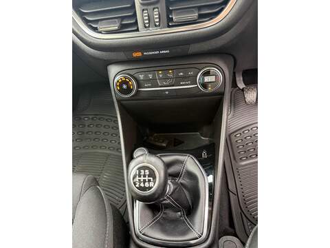 Ford Fiesta 1.0T EcoBoost Titanium Hatchback 5dr Petrol Manual Euro 6 (s/s) (100 ps) - U80721