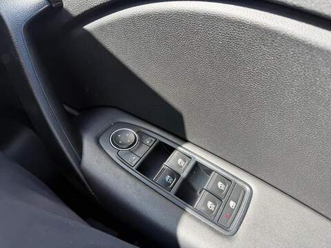 Renault Captur 1.0 TCe evolution Euro 6 (s/s) 5dr - U80724