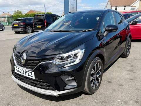 Renault Captur 1.3 TCe Iconic SUV 5dr Petrol Manual Euro 6 (s/s) (140 ps)