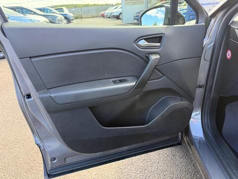 Renault Captur 1.6 E-TECH evolution Auto Euro 6 (s/s) 5dr - U80726