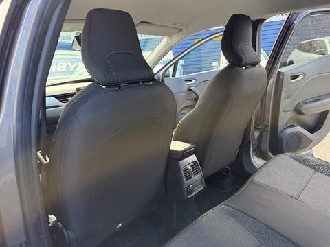 Renault Captur 1.6 E-TECH evolution Auto Euro 6 (s/s) 5dr - U80726