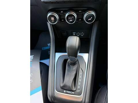 Renault Captur 1.6 E-TECH evolution Auto Euro 6 (s/s) 5dr - U80726