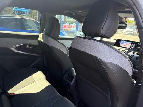 Peugeot E-3008 73kWh Allure Auto 5dr - U80731