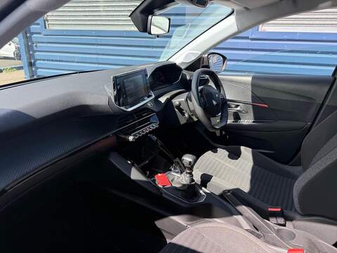 Peugeot 208 1.2 PureTech Active Premium + Euro 6 (s/s) 5dr - U80733